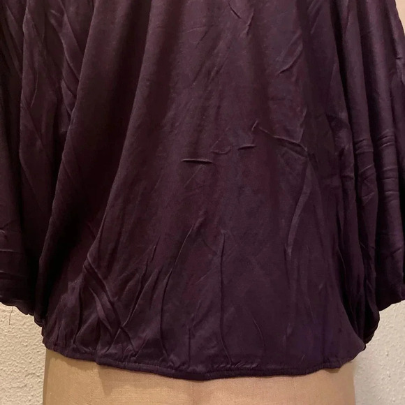 Dollz Eggplant V-neck Open Front Wrap Pullover Top Size L - Picture 8 of 9